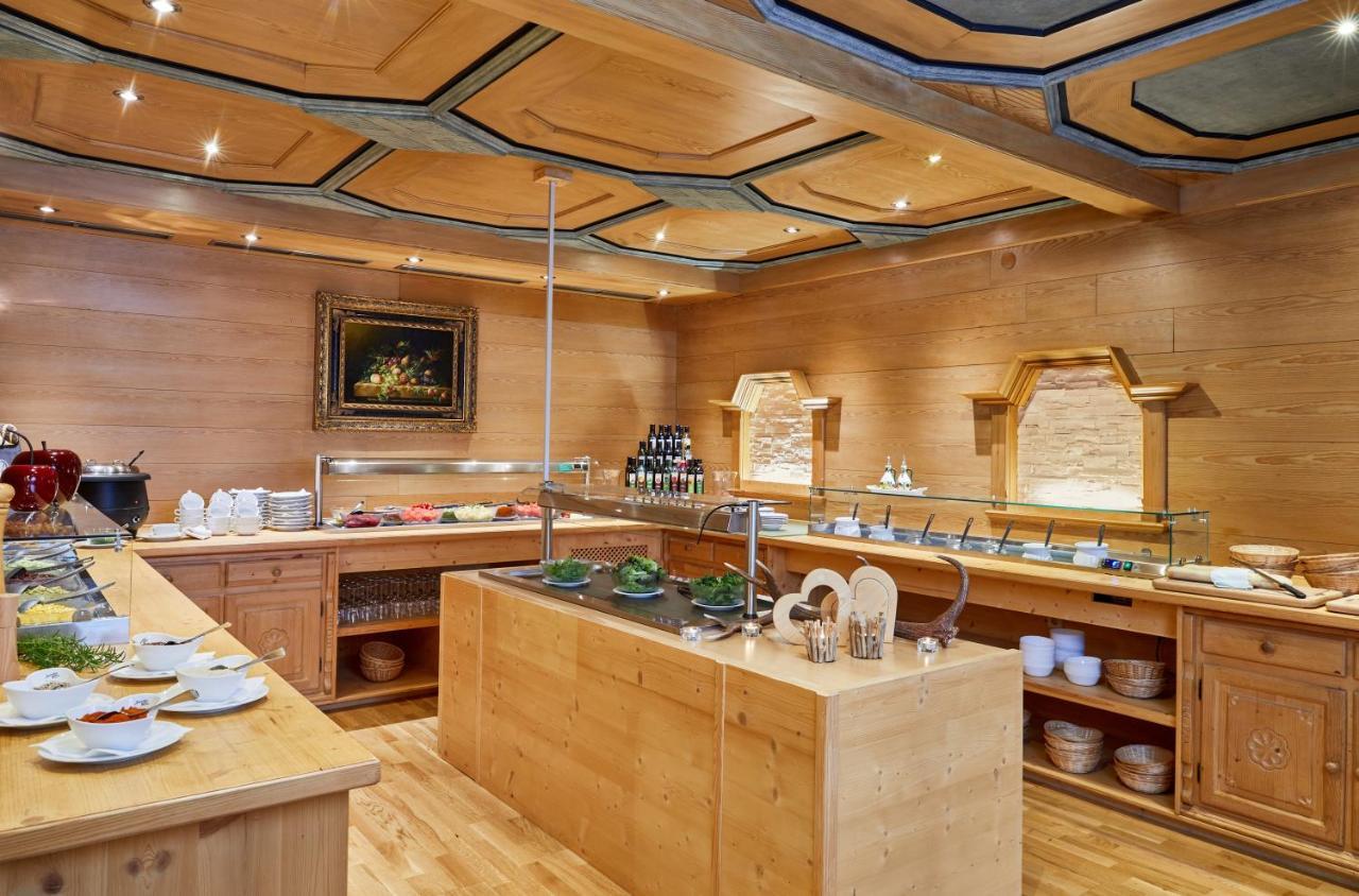 Hotel Hubertushof - Ihr Hotel Mit Herz 洛伊塔施 外观 照片