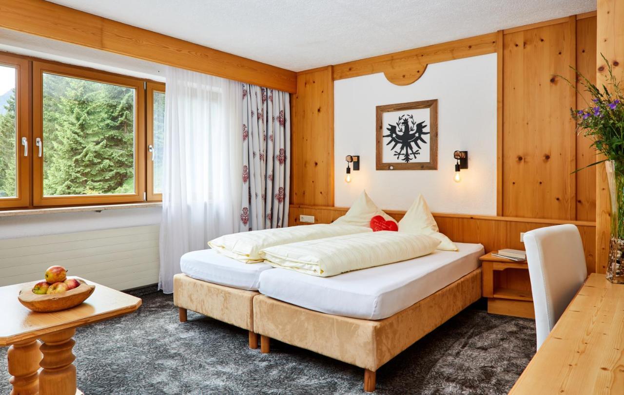 Hotel Hubertushof - Ihr Hotel Mit Herz 洛伊塔施 客房 照片