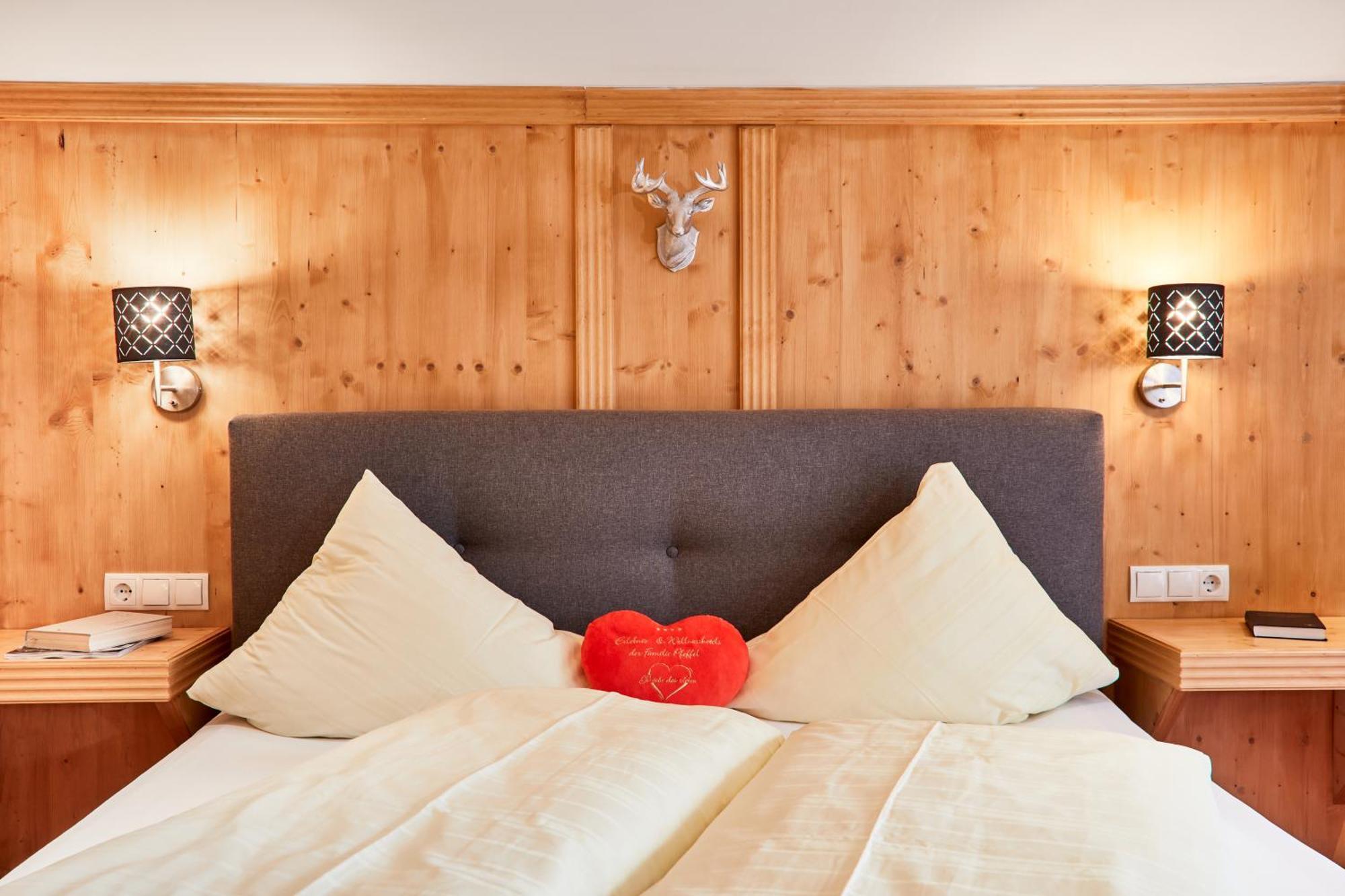 Hotel Hubertushof - Ihr Hotel Mit Herz 洛伊塔施 客房 照片