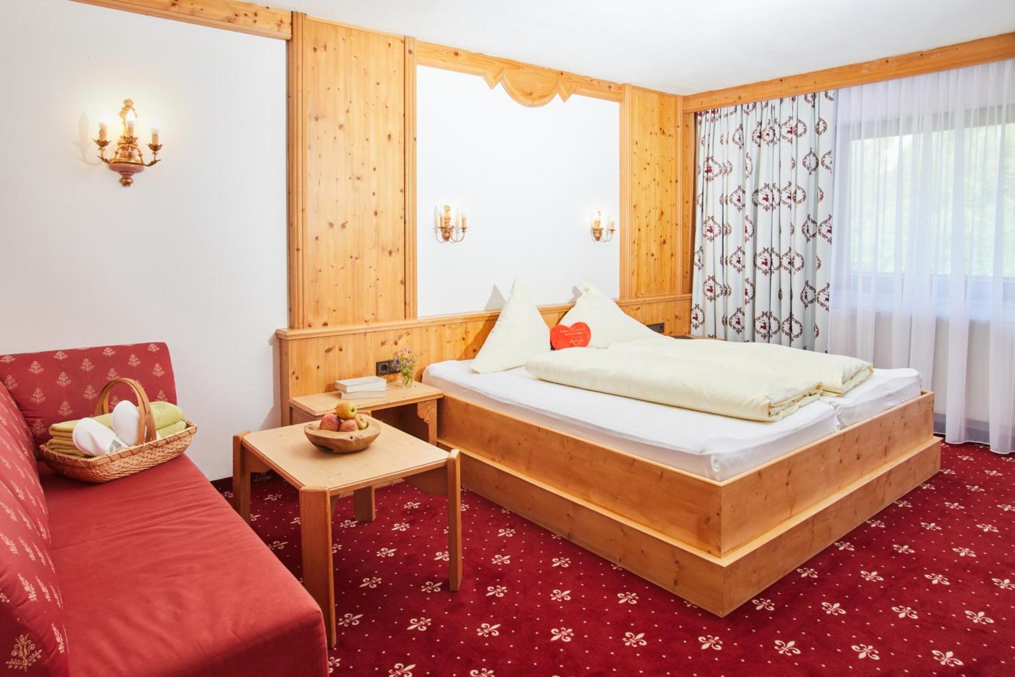 Hotel Hubertushof - Ihr Hotel Mit Herz 洛伊塔施 客房 照片