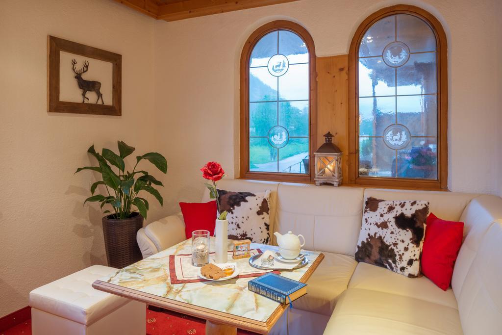 Hotel Hubertushof - Ihr Hotel Mit Herz 洛伊塔施 外观 照片
